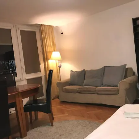 Pokoje Nowiniarska Nf