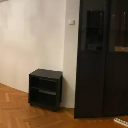 Πανσιόν Pokoje Nowiniarska Nf *